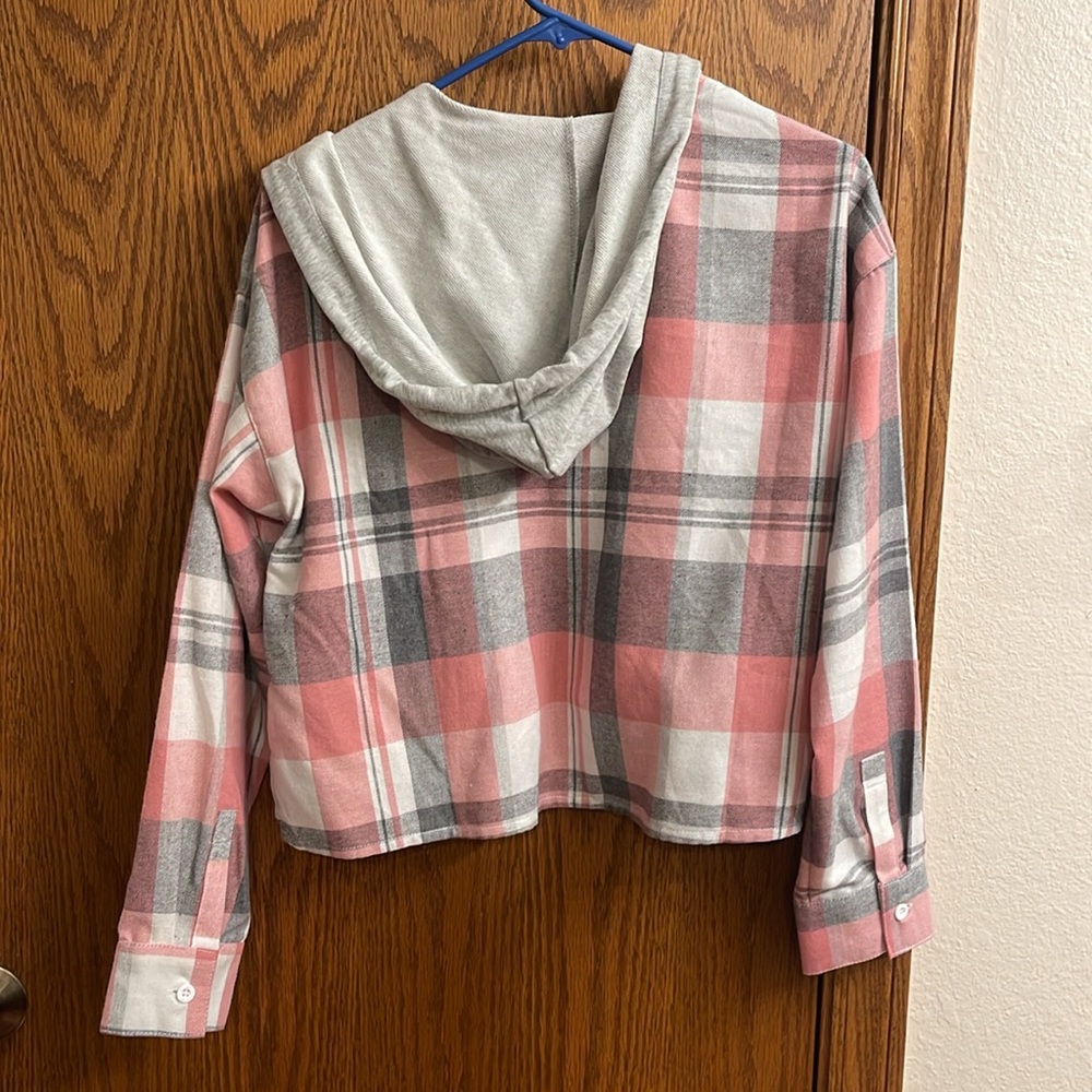 Cropped flannel! - Picture 2 of 2